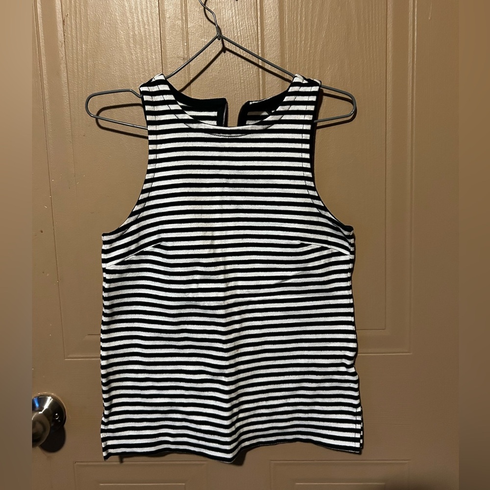 Banana Republic Top sleeveless